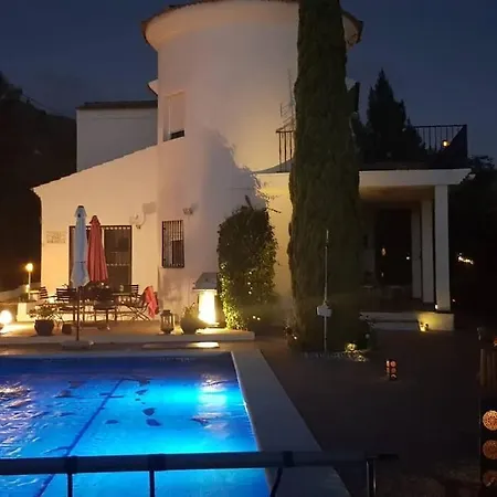 Villa Torre Mit Pool Und Bergpanorama Malaga