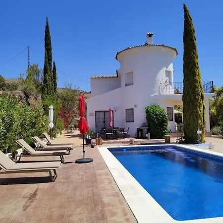 Villa Torre Mit Pool Und Bergpanorama *
