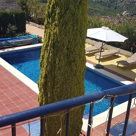 Torre Mit Pool Und Bergpanorama Villa